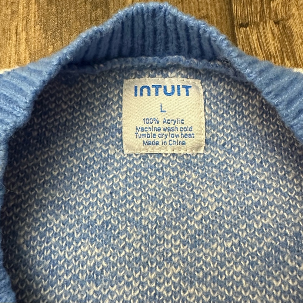 Intuit Winter Crew Neck Ugly Christmas Knit Sweater Size L Blue White Snowflake - Picture 2 of 6